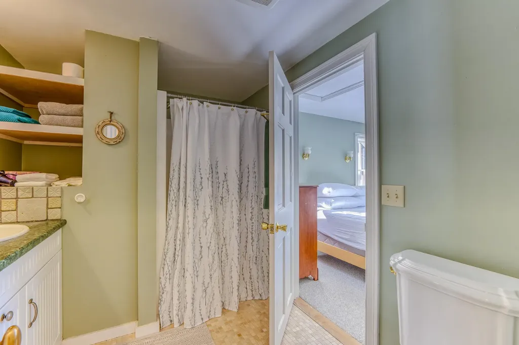 81 Meadow Lane Woodstock NH 03262