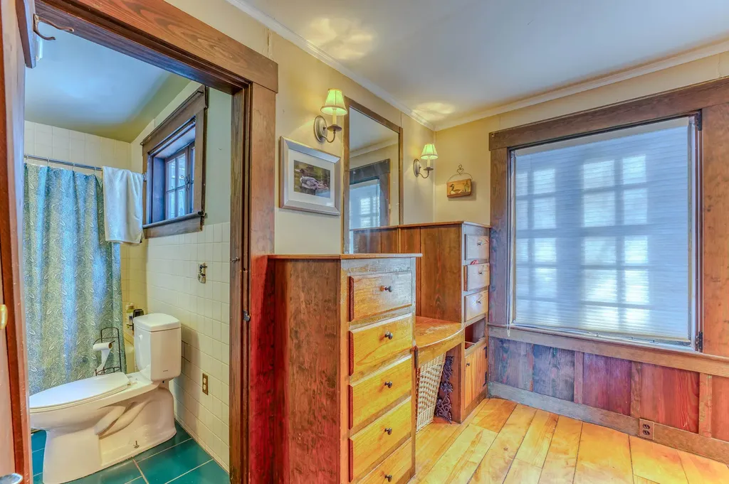 81 Meadow Lane Woodstock NH 03262