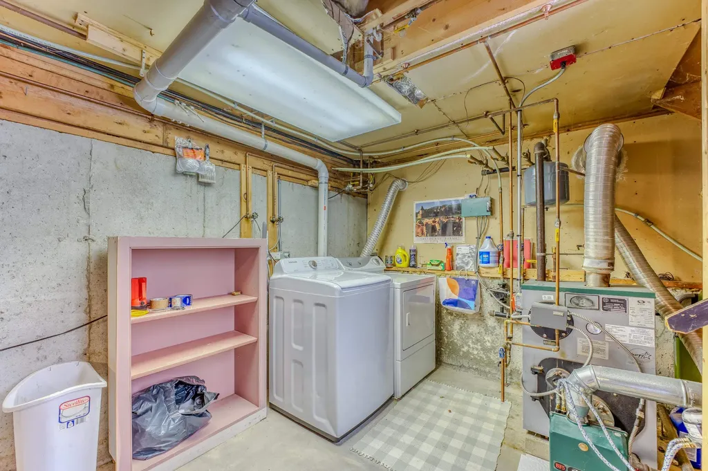 81 Meadow Lane Woodstock NH 03262