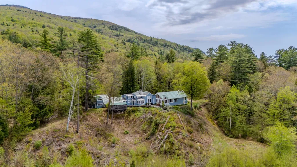81 Meadow Lane Woodstock NH 03262