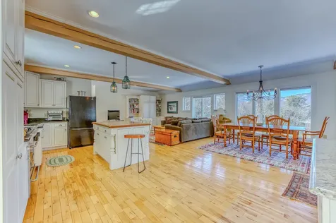 81 Meadow Lane Woodstock NH 03262