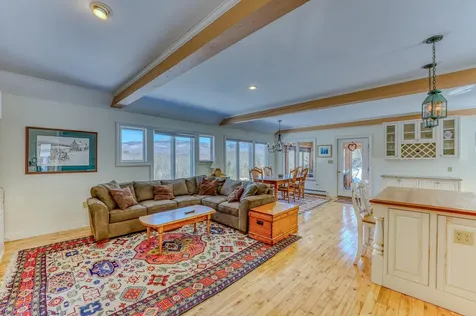 81 Meadow Lane Woodstock NH 03262