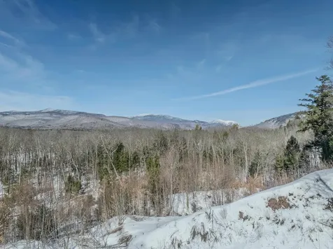 81 Meadow Lane Woodstock NH 03262