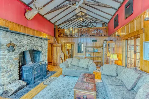 81 Meadow Lane Woodstock NH 03262