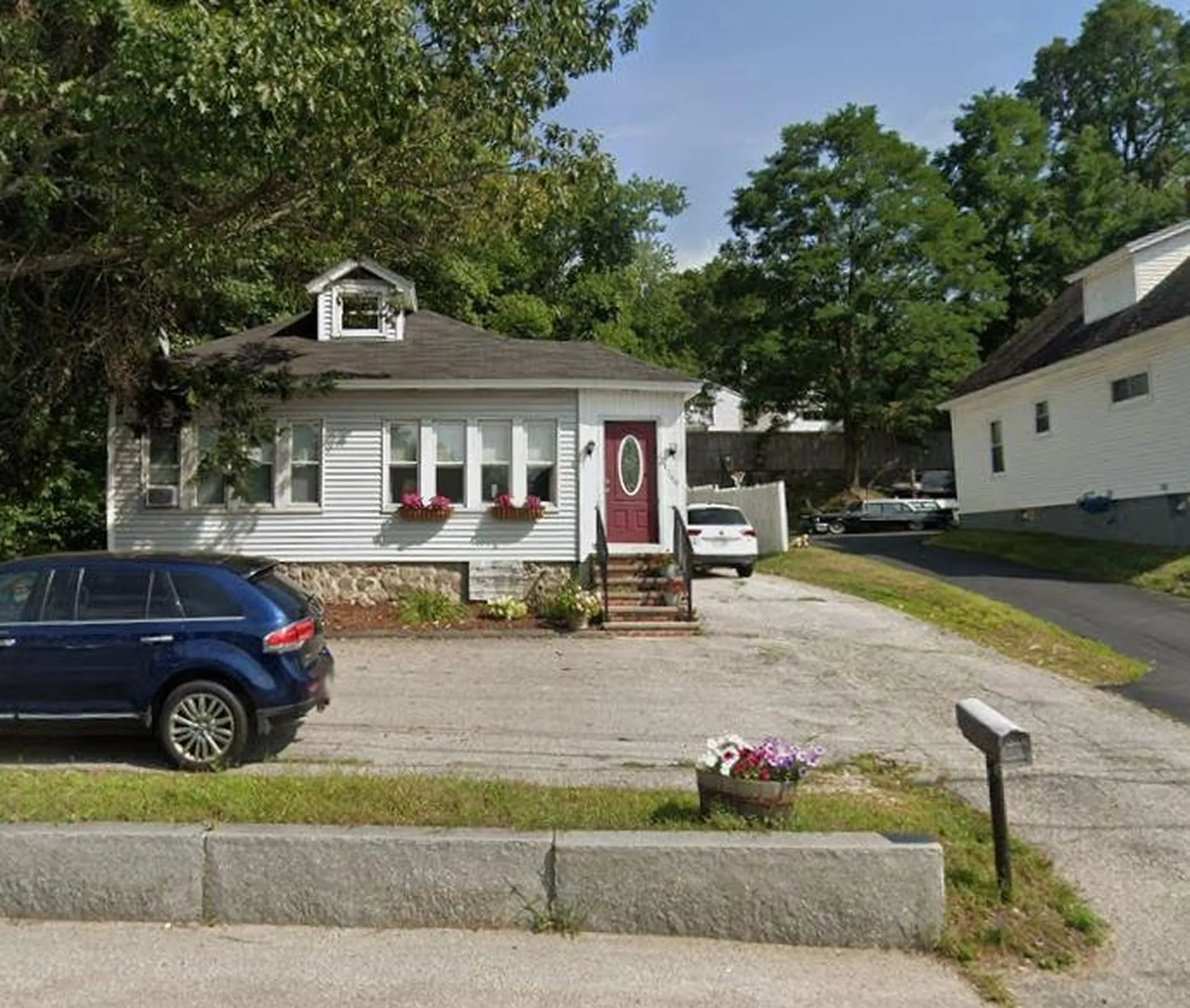 1099 Hooksett Road Hooksett NH 03106