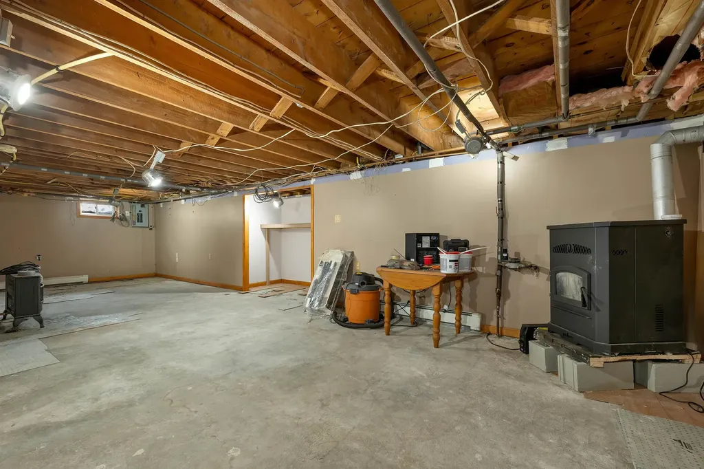 357 Pembroke Street Pembroke NH 03275