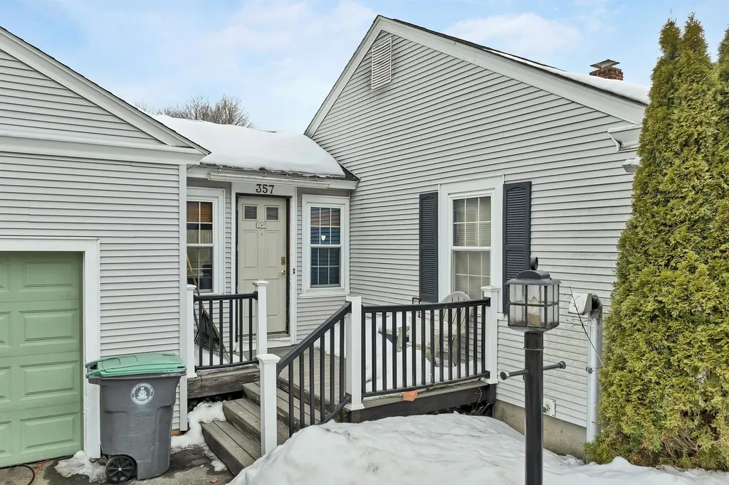 357 Pembroke Street Pembroke NH 03275