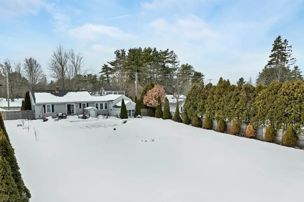 357 Pembroke Street Pembroke NH 03275