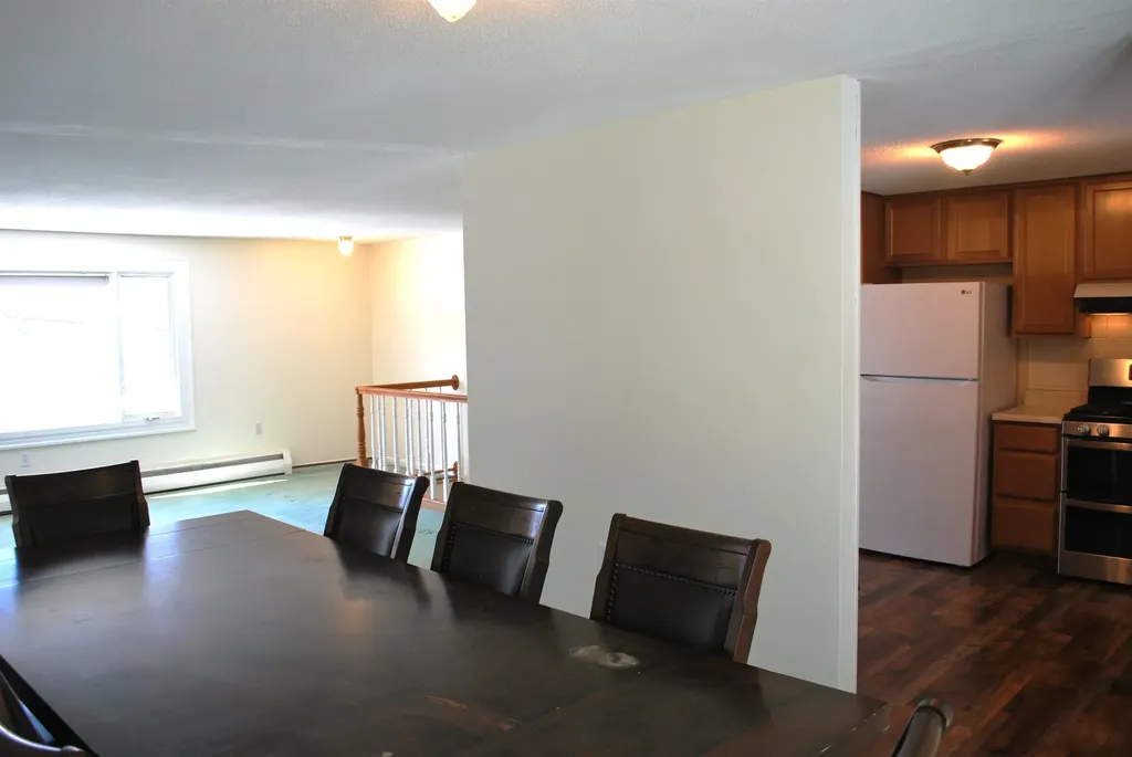 12 Oakdale Avenue Nashua NH 03062