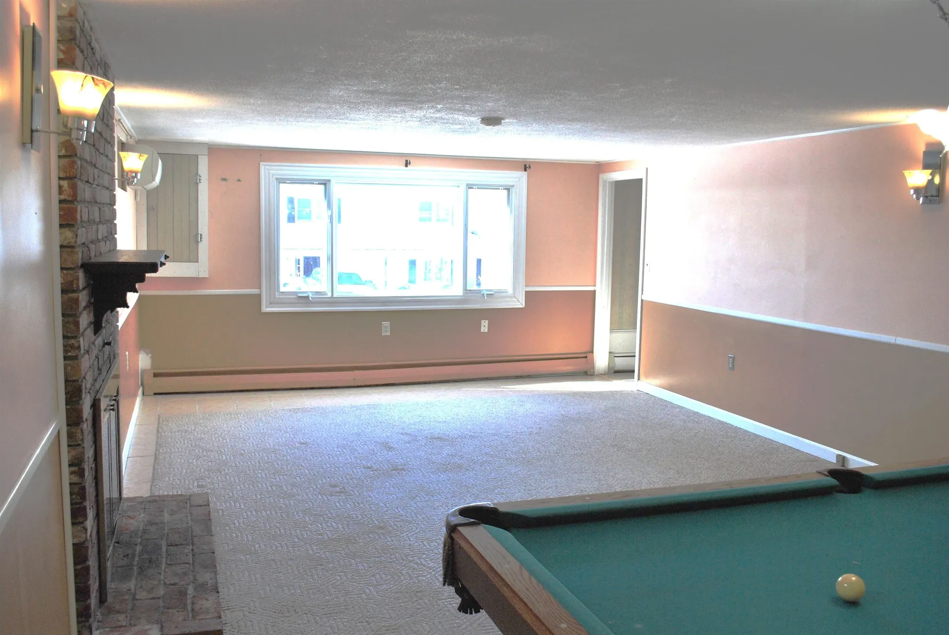 12 Oakdale Avenue Nashua NH 03062