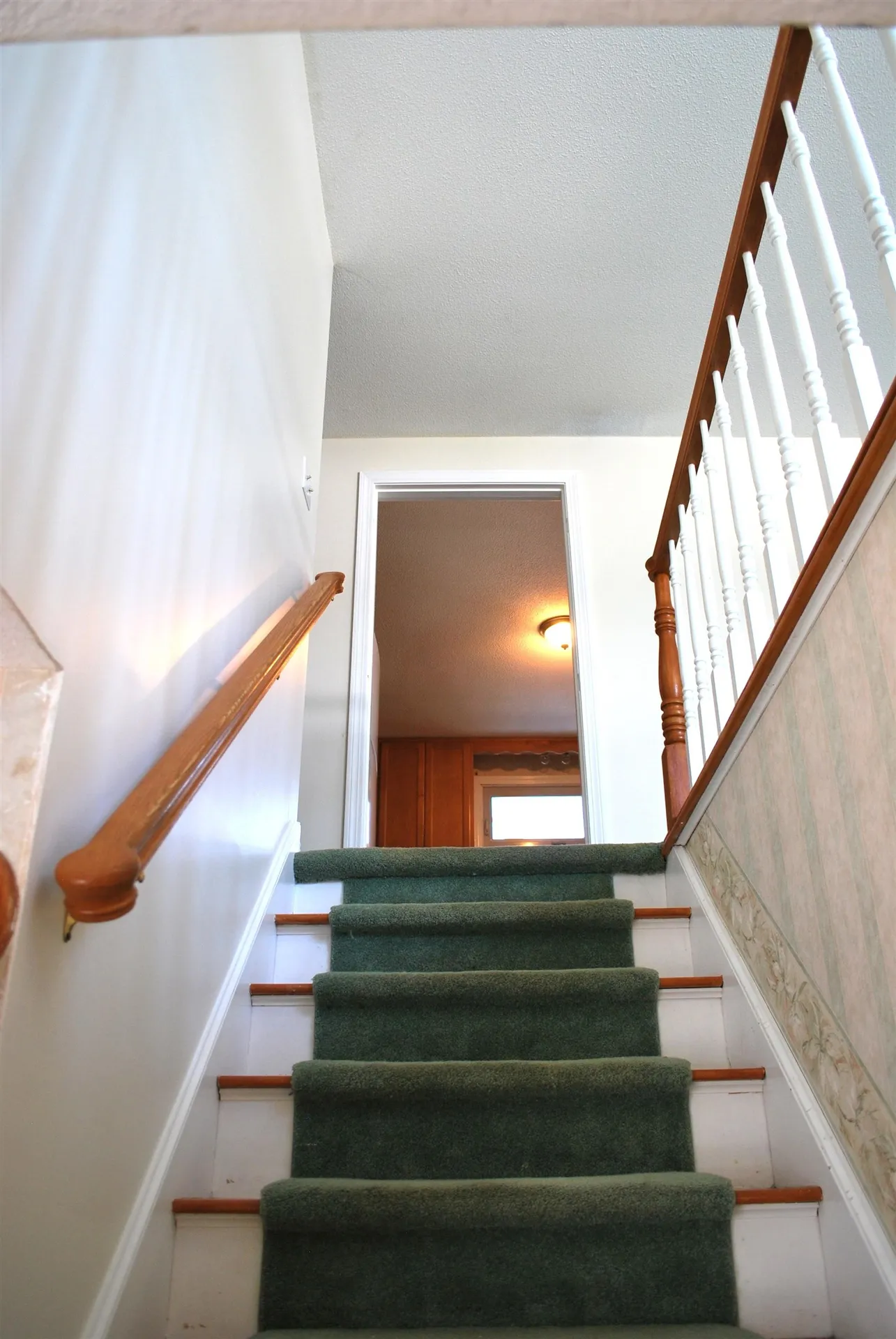 12 Oakdale Avenue Nashua NH 03062