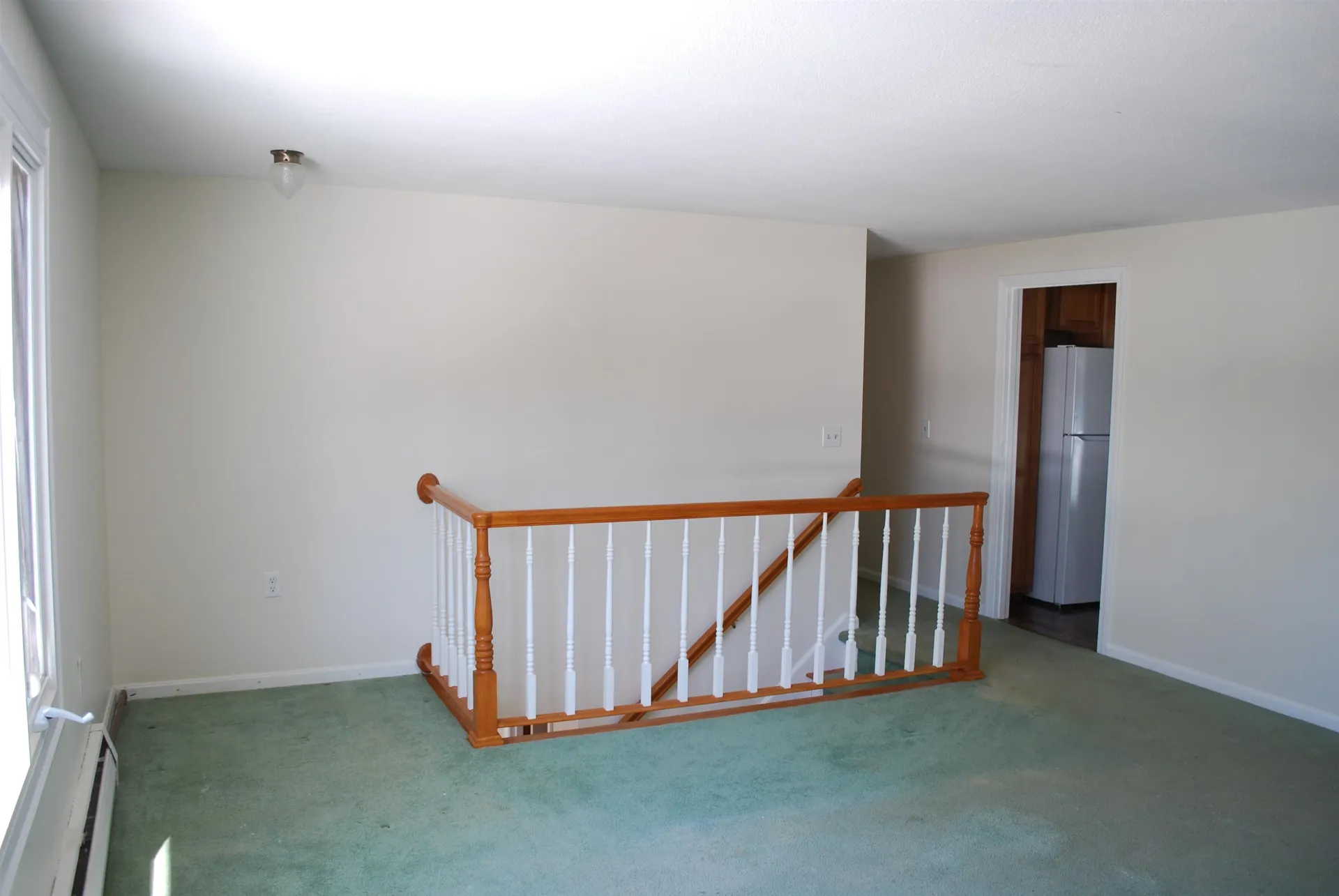 12 Oakdale Avenue Nashua NH 03062