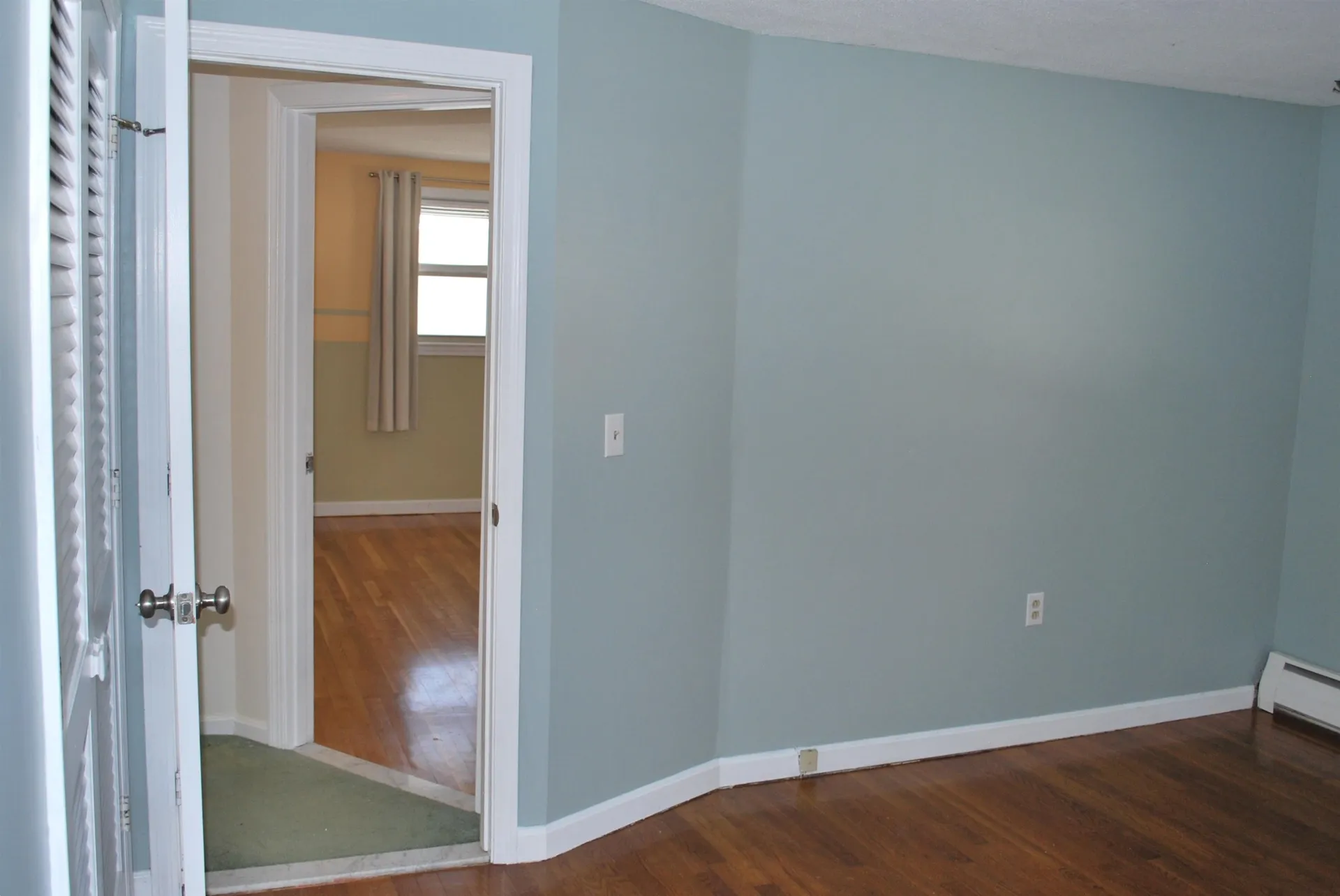 12 Oakdale Avenue Nashua NH 03062