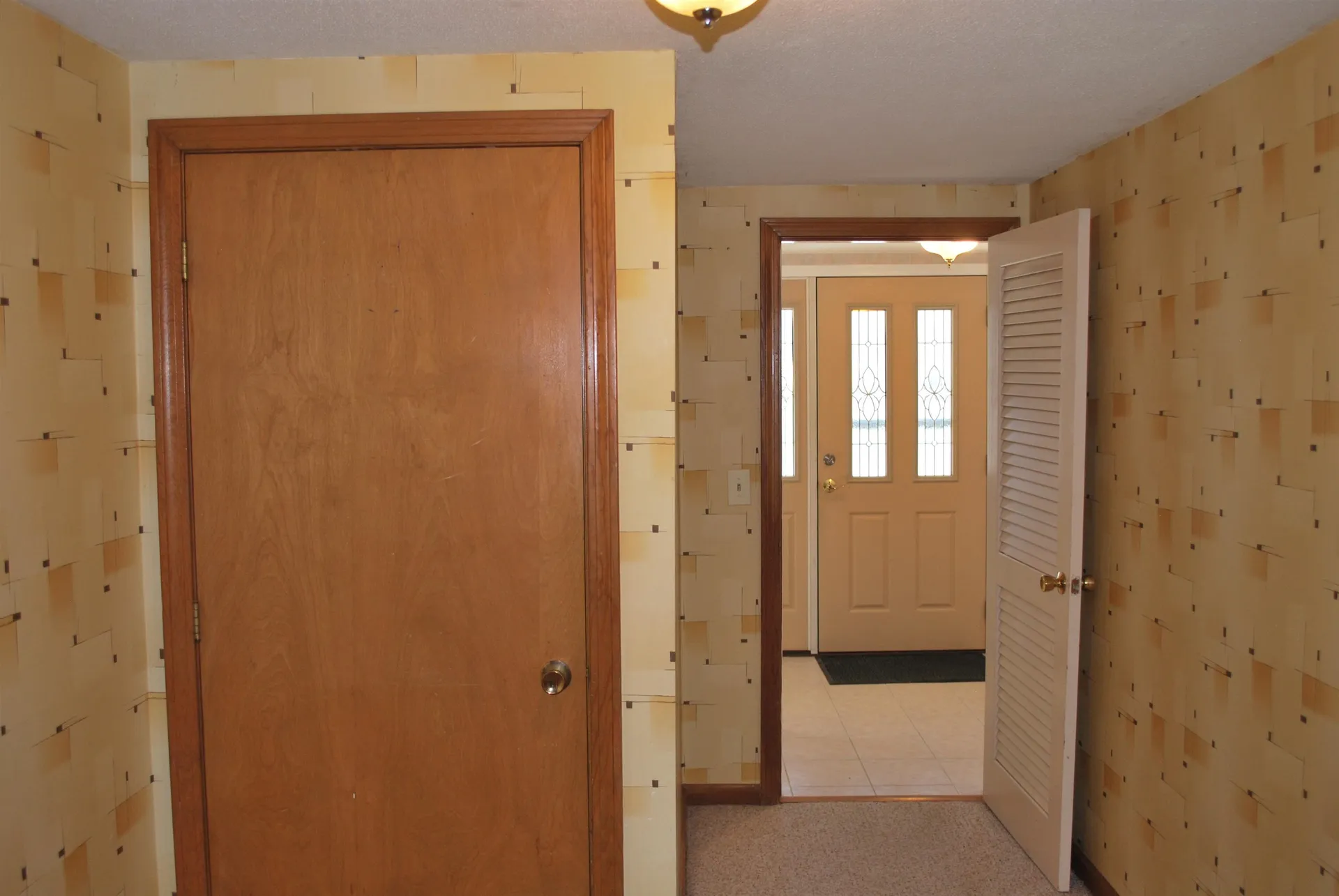 12 Oakdale Avenue Nashua NH 03062