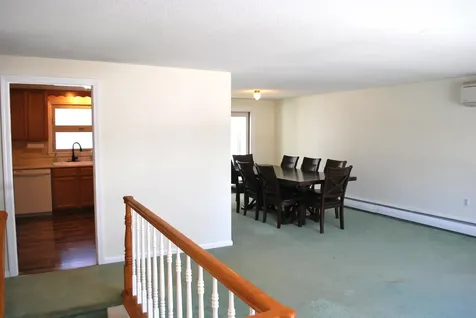 12 Oakdale Avenue Nashua NH 03062