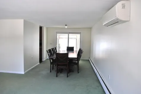 12 Oakdale Avenue Nashua NH 03062