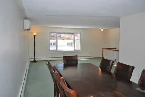 12 Oakdale Avenue Nashua NH 03062