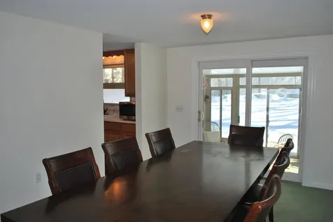 12 Oakdale Avenue Nashua NH 03062