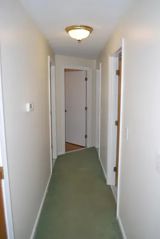 12 Oakdale Avenue Nashua NH 03062