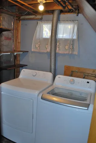 12 Oakdale Avenue Nashua NH 03062