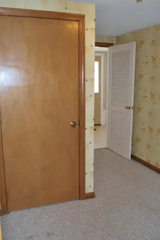 12 Oakdale Avenue Nashua NH 03062