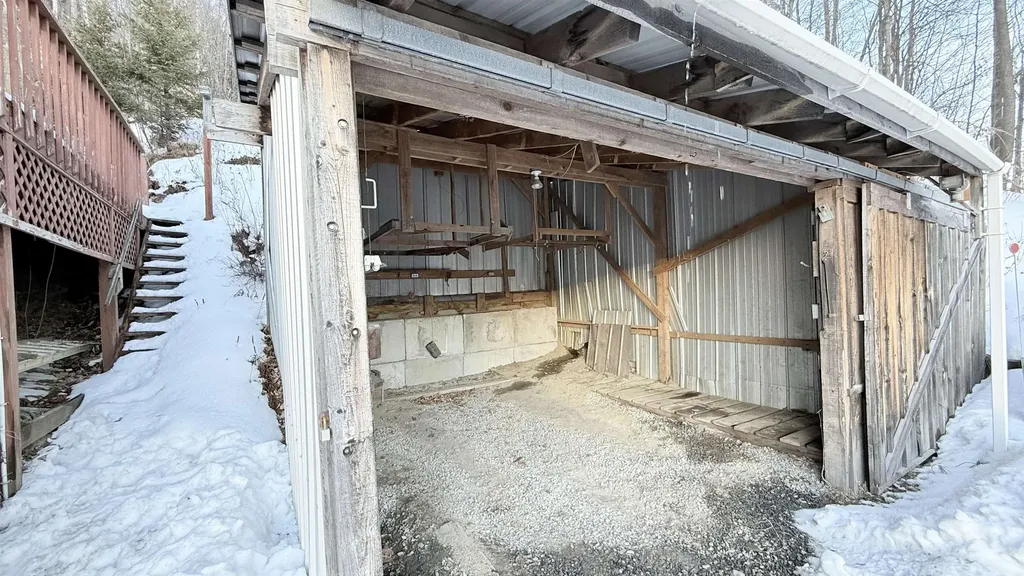 806 Vt Route 15 W Johnson VT 05656