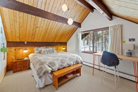 33 Strattonwald Road Winhall VT 05340