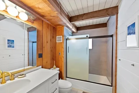 33 Strattonwald Road Winhall VT 05340