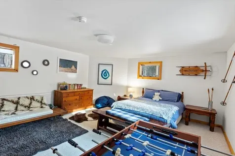 33 Strattonwald Road Winhall VT 05340