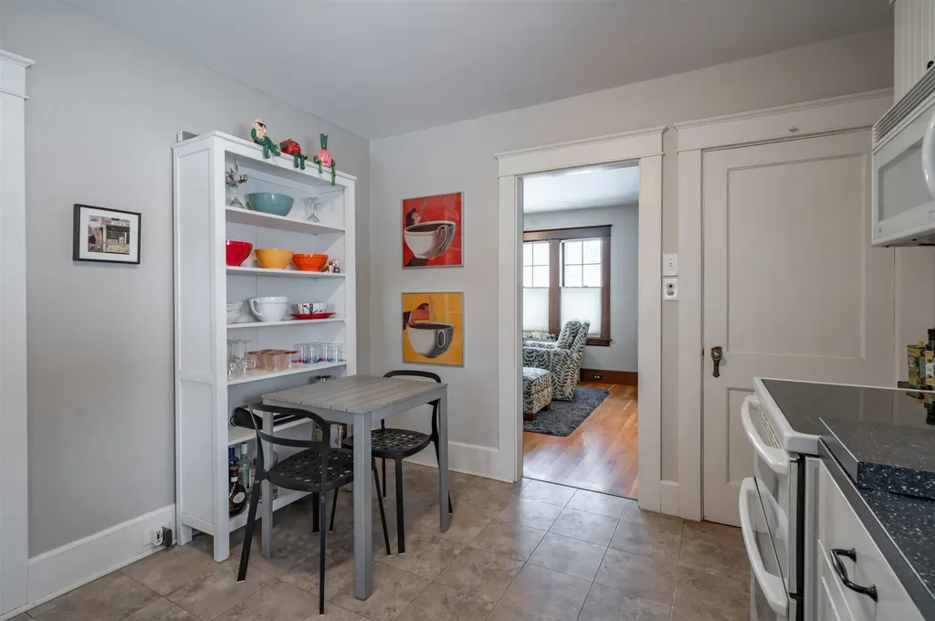 11 Pine Hill Avenue Nashua NH 03064