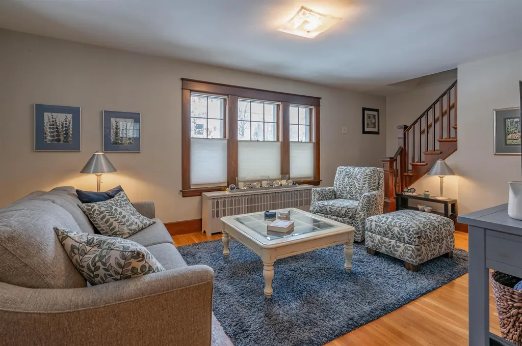 11 Pine Hill Avenue Nashua NH 03064