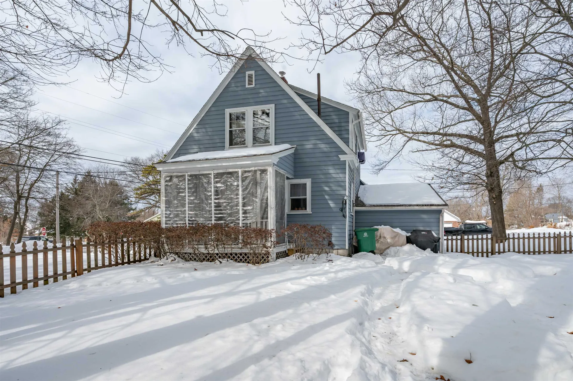 11 Pine Hill Avenue Nashua NH 03064