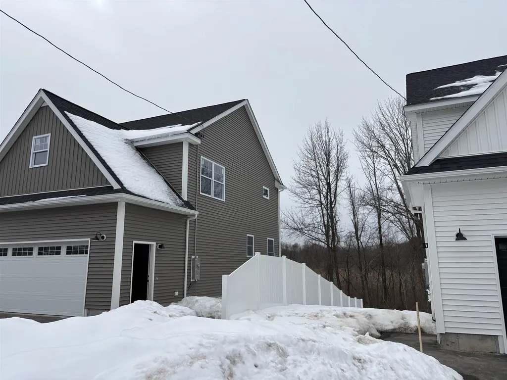 157 Garvin Avenue Manchester NH 03109