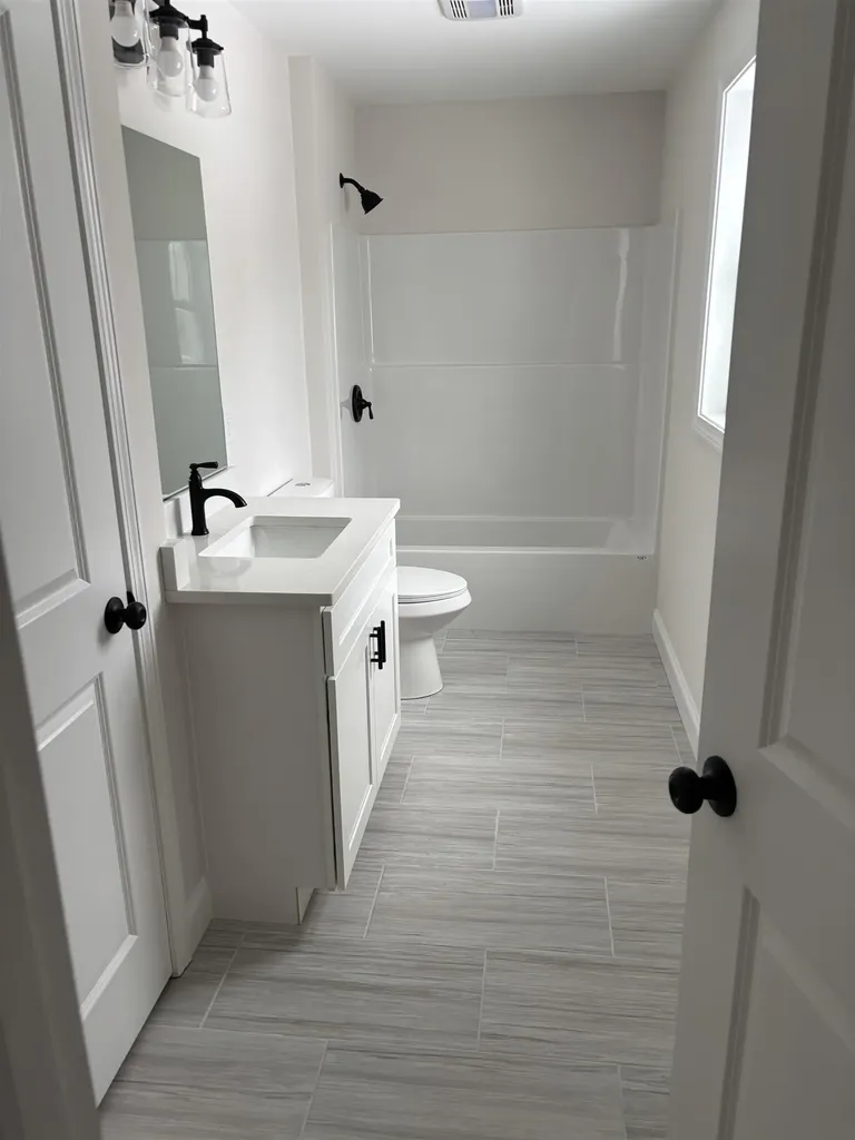 157 Garvin Avenue Manchester NH 03109