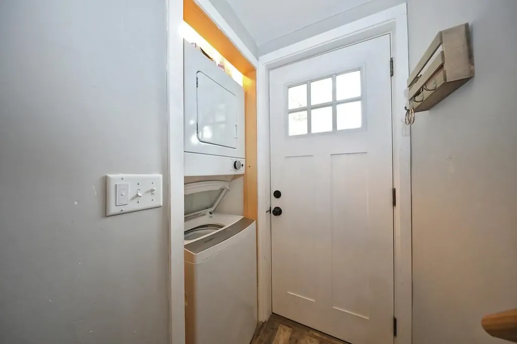 9 Lowell Avenue Dover NH 03820