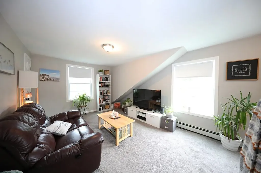 9 Lowell Avenue Dover NH 03820