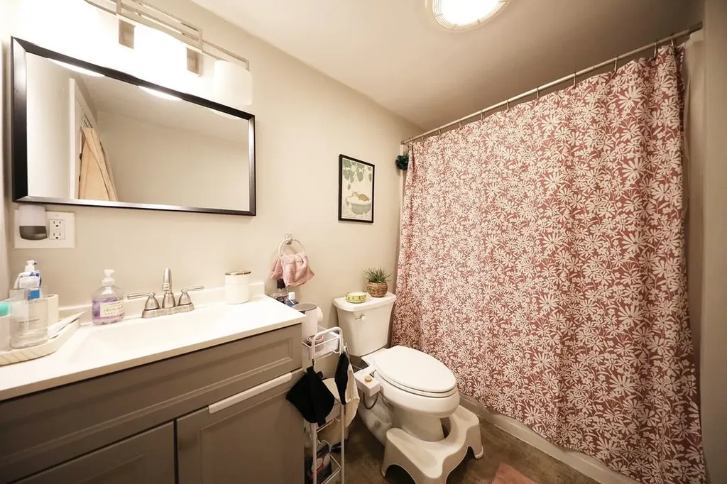 9 Lowell Avenue Dover NH 03820