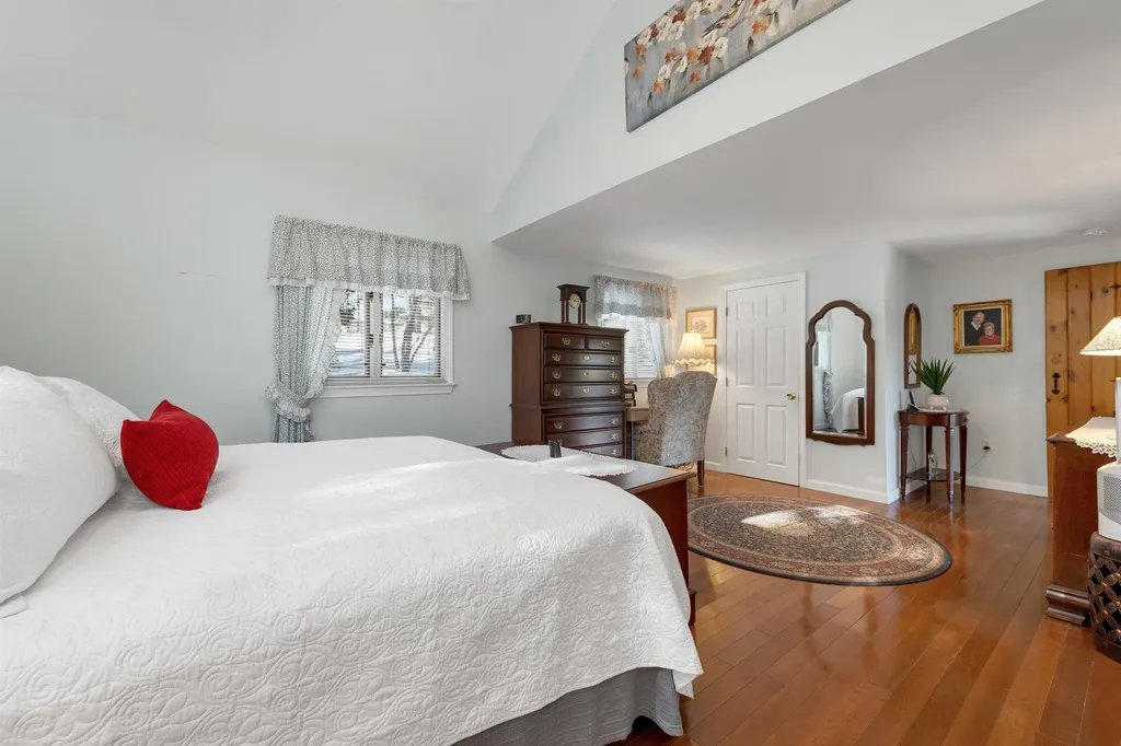 334 Fox Road Madison NH 03849