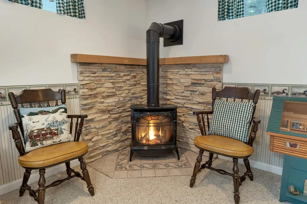 334 Fox Road Madison NH 03849