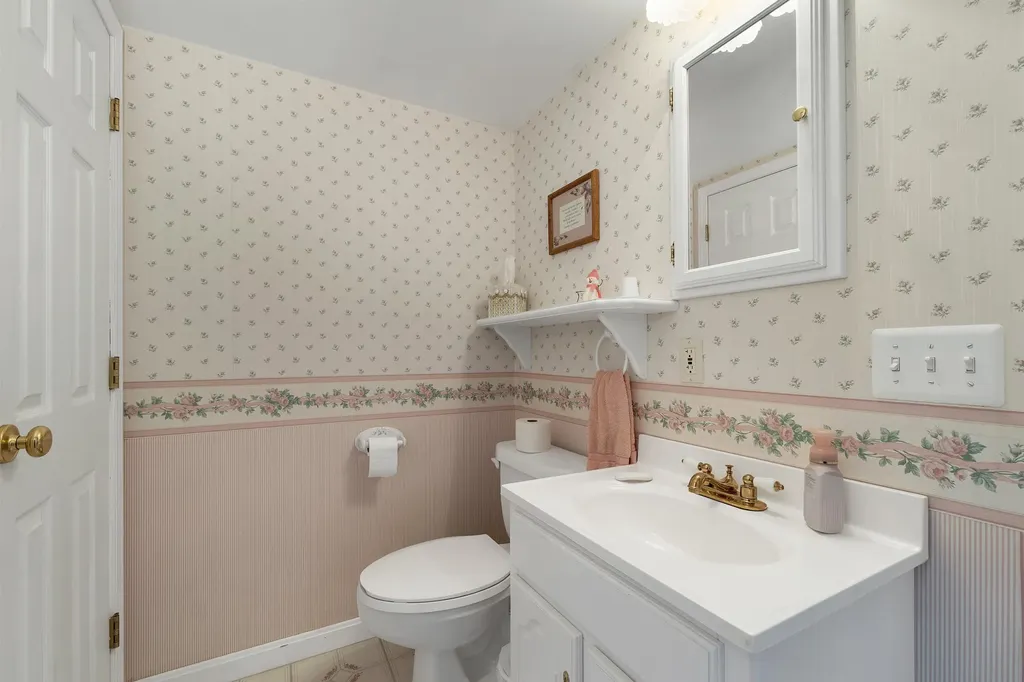 334 Fox Road Madison NH 03849