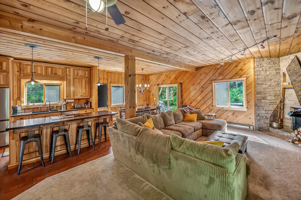 15 Bears Den Road Dover VT 05356