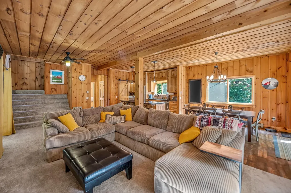 15 Bears Den Road Dover VT 05356