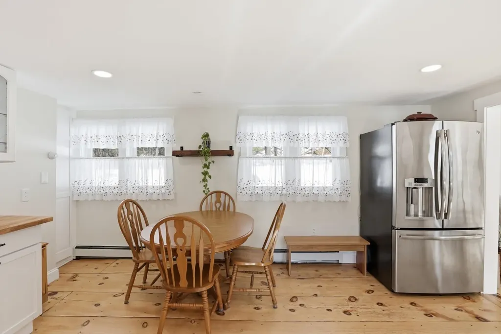 25 Pepperell Road Brookline NH 03033