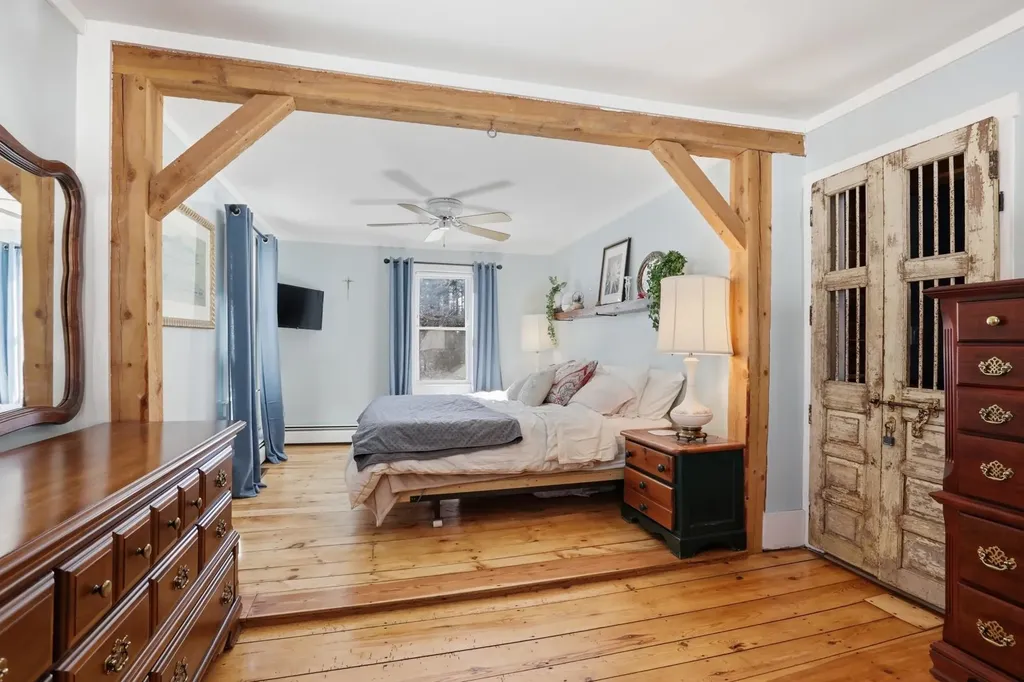 25 Pepperell Road Brookline NH 03033