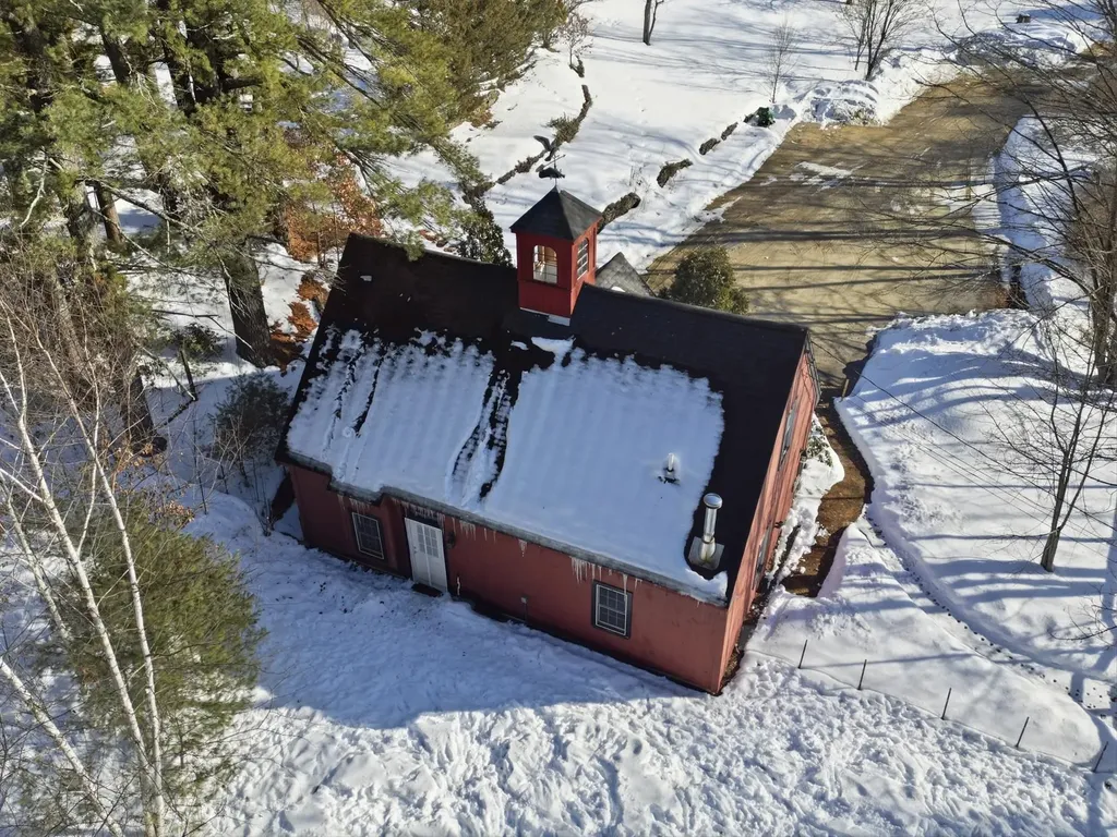 25 Pepperell Road Brookline NH 03033