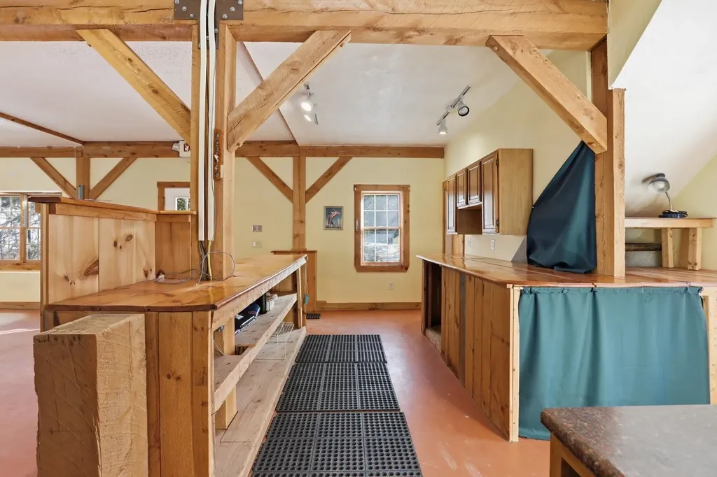 25 Pepperell Road Brookline NH 03033