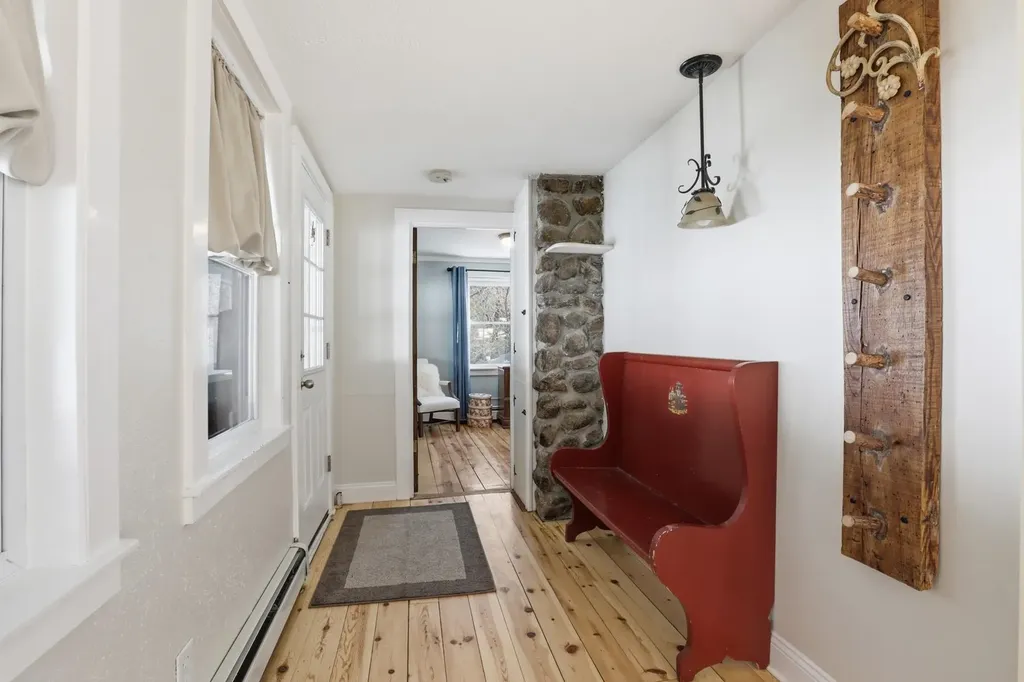 25 Pepperell Road Brookline NH 03033