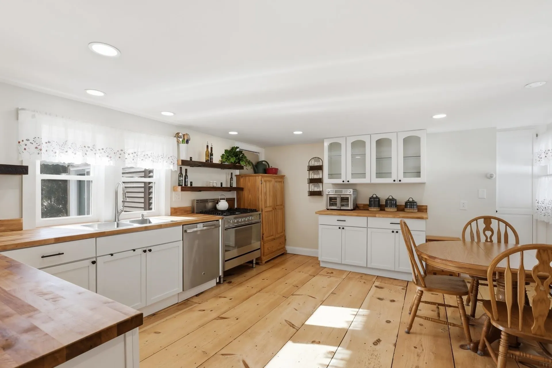 25 Pepperell Road Brookline NH 03033