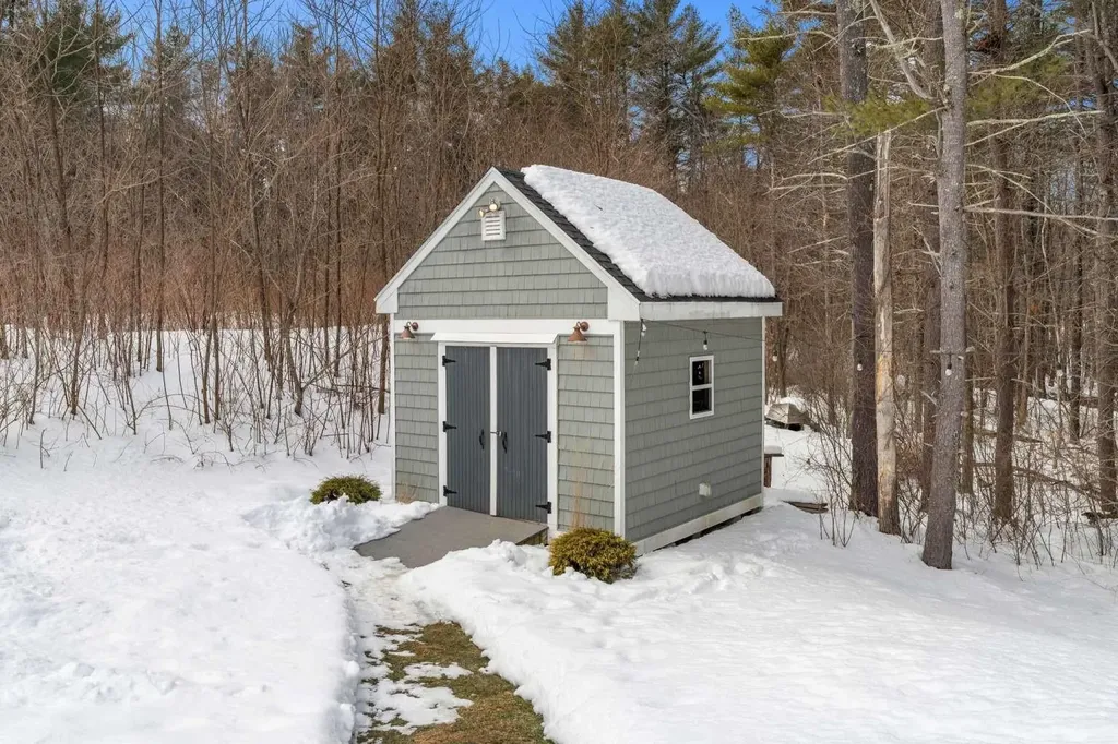 38 Wentworth Street Rollinsford NH 03869