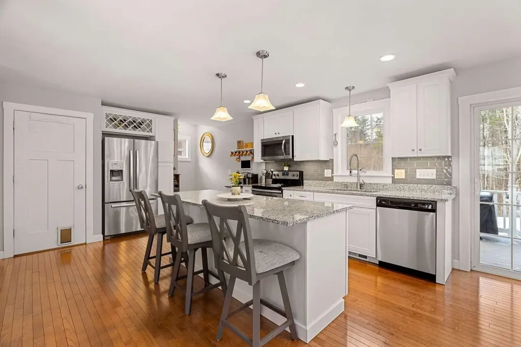 38 Wentworth Street Rollinsford NH 03869